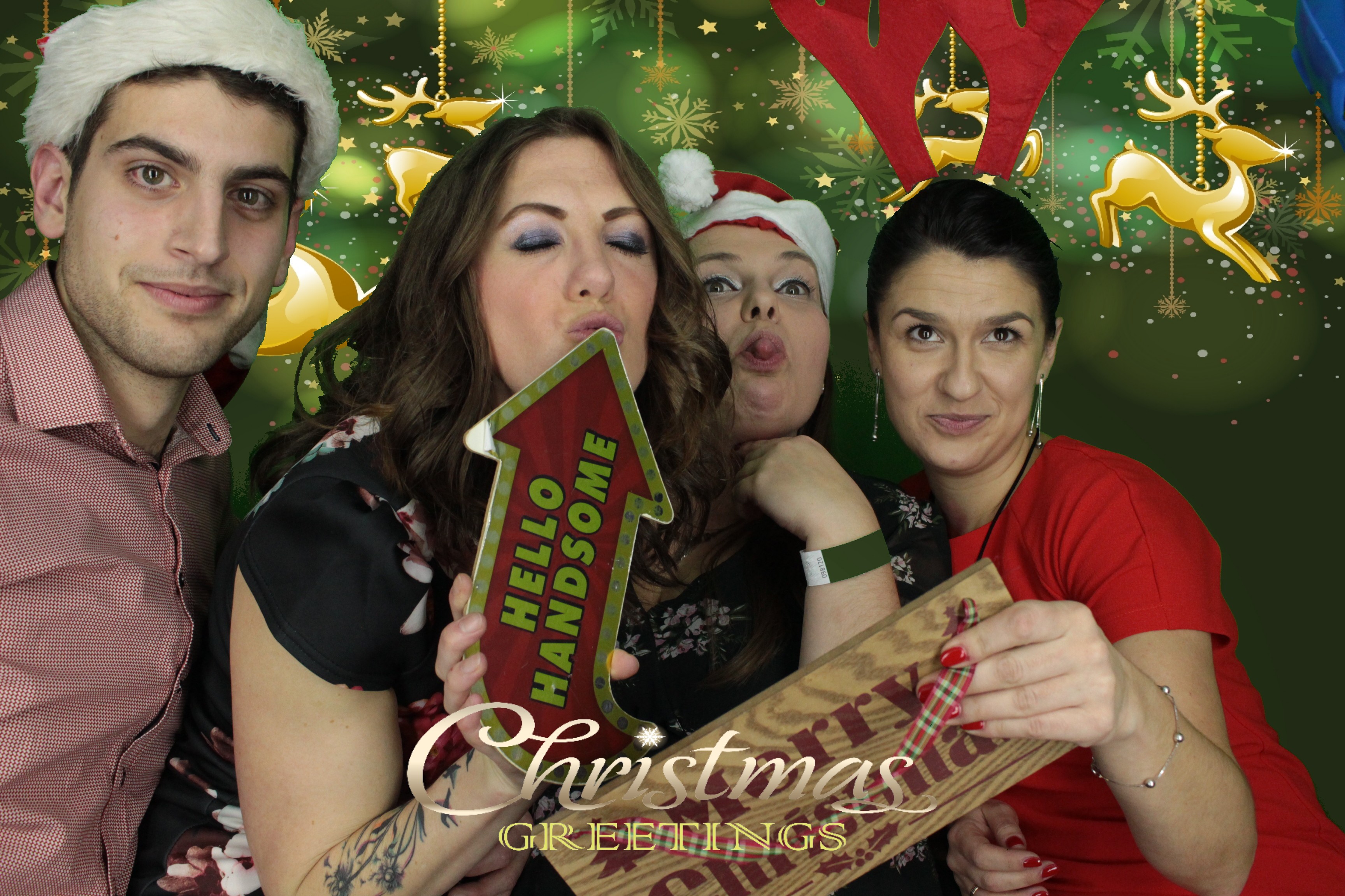 One Line Christmas Party | View more photos from the event at gallery.myphotoboothexperience.co.uk/u/MyPhotoBoothExperienceLtd/One-Line-Christmas-Party